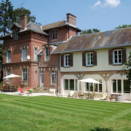 Le Manoir Du Menillet Bed & Breakfast Bornel Exterior photo