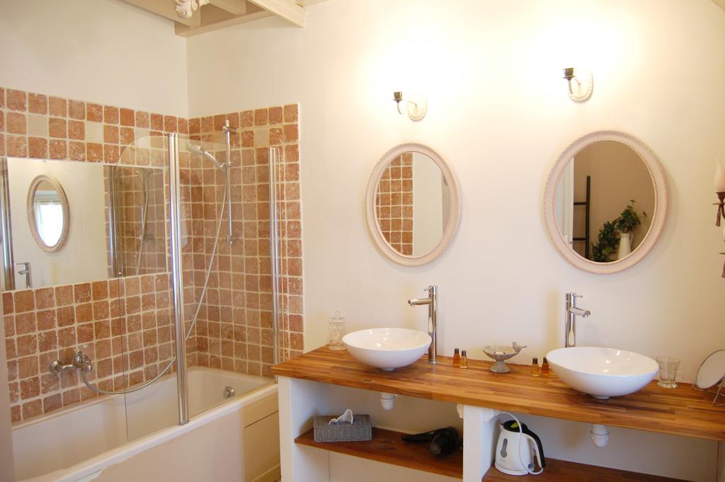 Le Manoir Du Menillet Bed & Breakfast Bornel Room photo